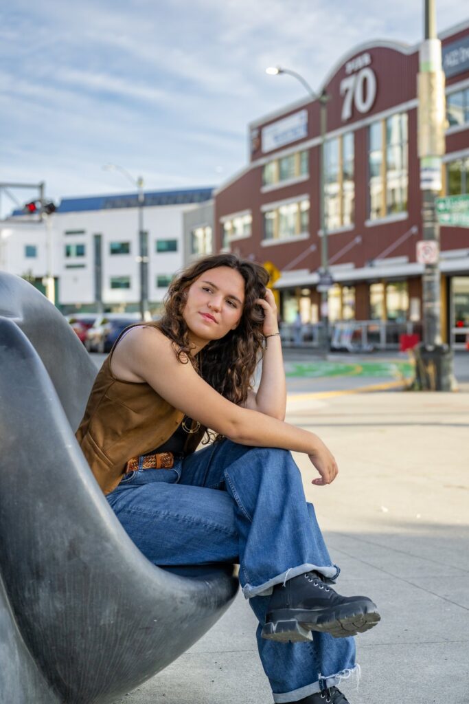 high school senior girl seattle waterfront pier