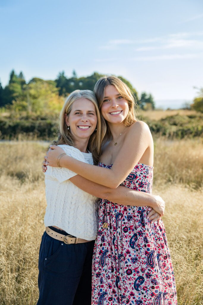 senior and mom wheat field seattle sunshine