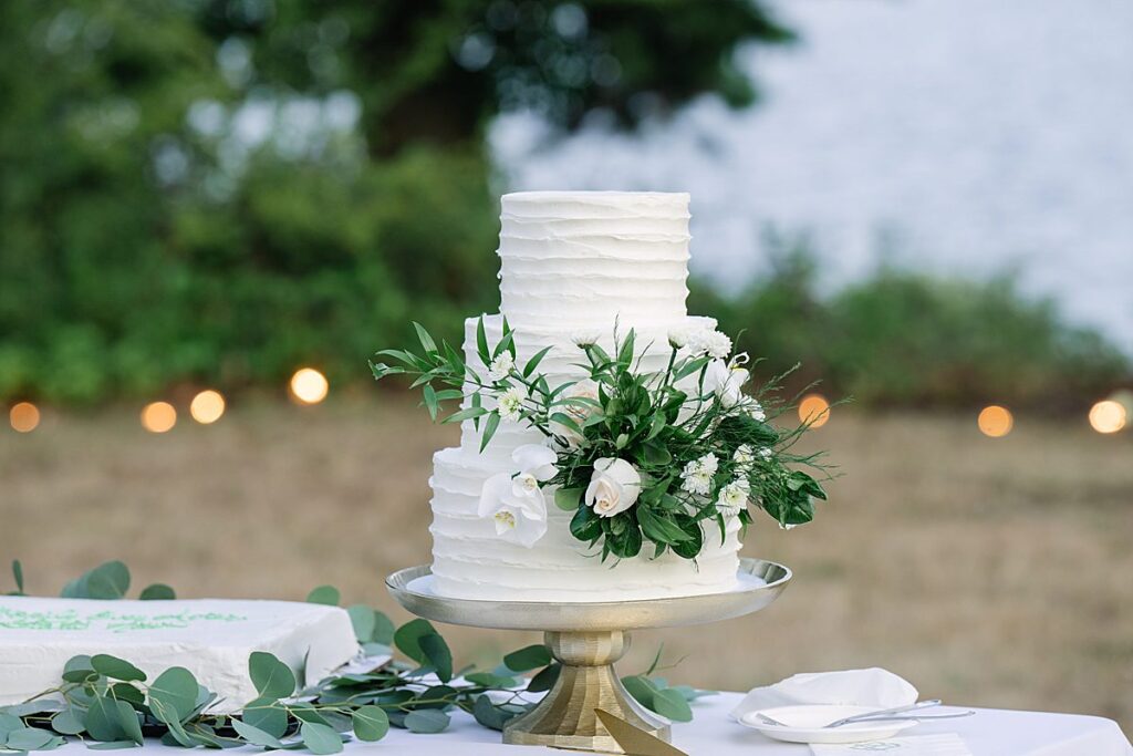 wedding cake beach