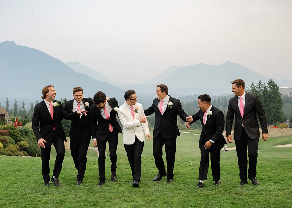 Snoqualmie golf course wedding venue wedding party groomsmen and groom